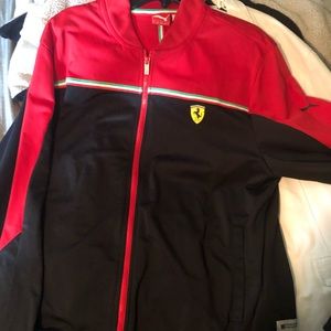 Men’s puma “Ferrari” zip up jacket 💨